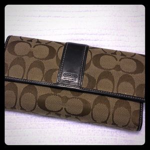 Coach wallet